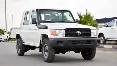 تويوتا لاند كروزر بيك آب DC 4.2L DIESEL MT 2023 Model