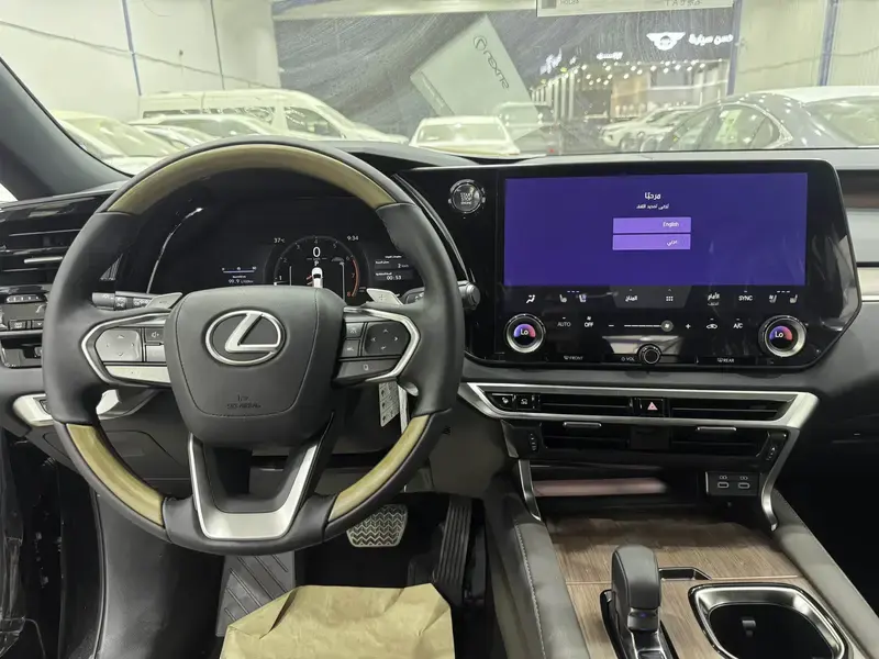Lexus RX 2025