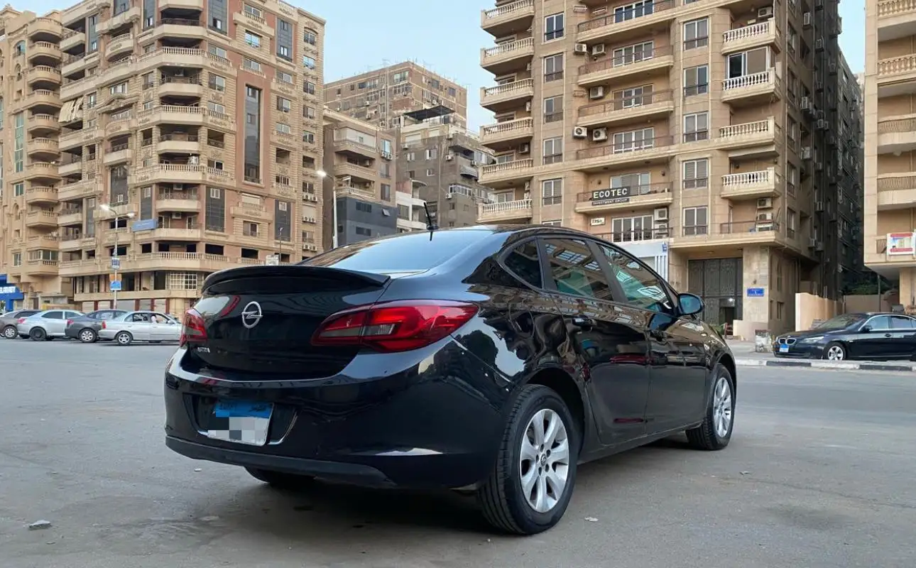 أوبل أسترا 2017