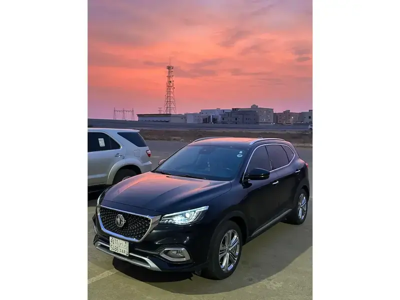 MG HS 2020