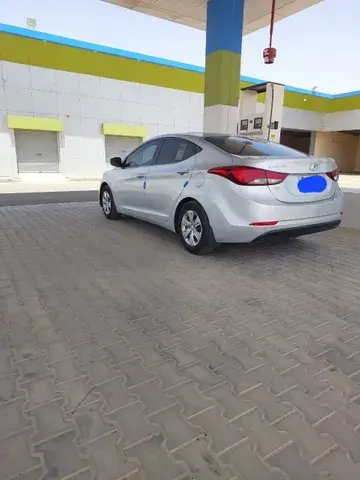 Hyundai Elantra 2016