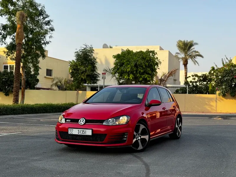 فولكس واجن جولف 2015