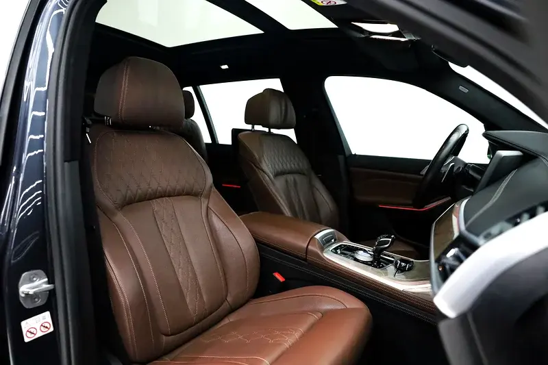 بي أم دبليو X7 2020