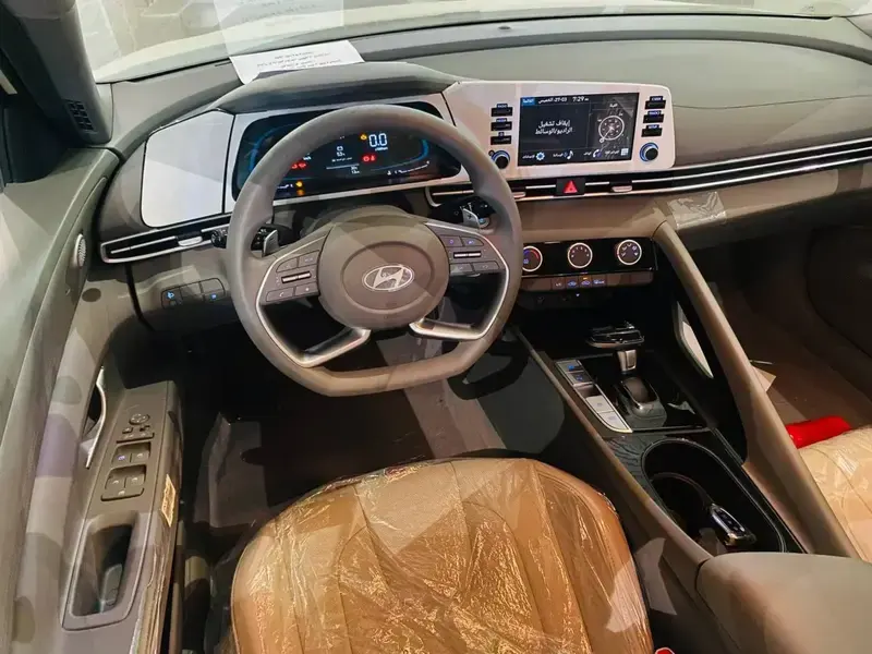 هيونداي إلنترا 2025 سمارت بلس