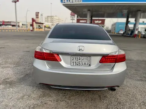 هوندا أكورد 2013