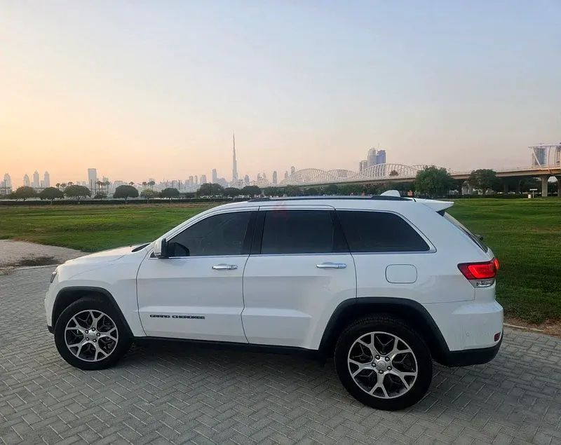 جيب جراند شيروكي 2021