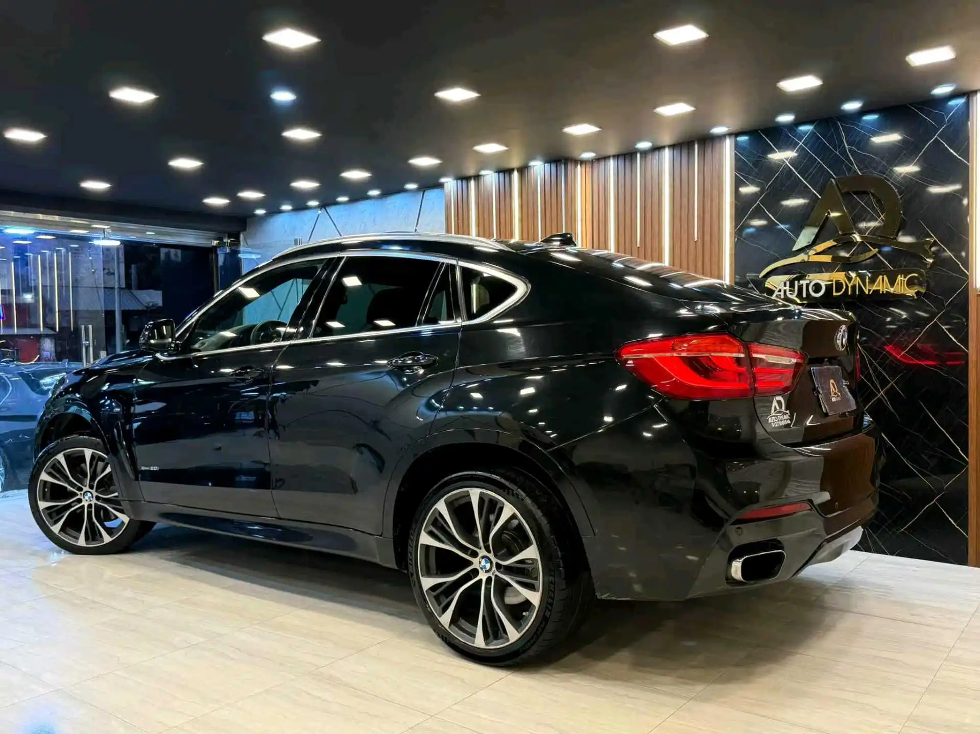 بي أم دبليو X6 2018