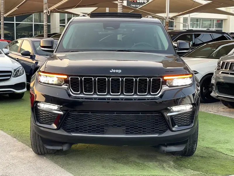 جيب جراند شيروكي 2023