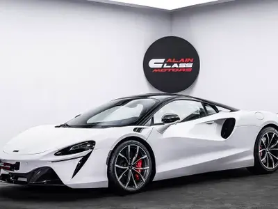 2024 McLaren Artura