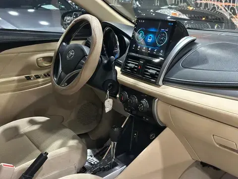 تويوتا يارس 2015 200000