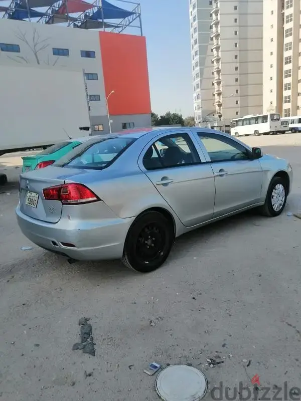 ميتسوبيشي لانسر 2013