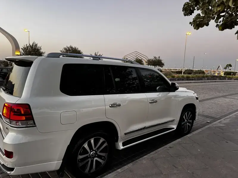 Toyota Land Cruiser Wagon 2019