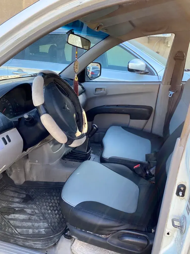 ميتسوبيشي L200 2013