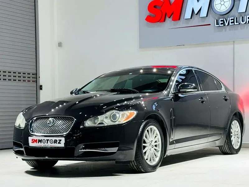 Jaguar XF 2011