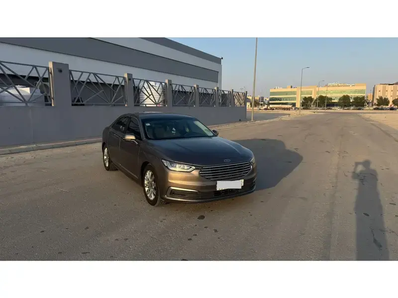 Ford Taurus 2021