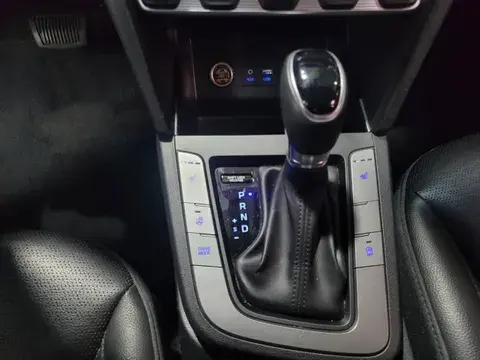 هيونداي إلنترا 2019