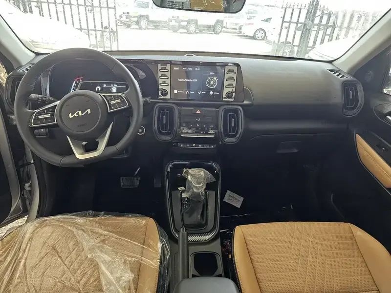 كيا سونيت 2024 GLS نص فل الشكل الجديد