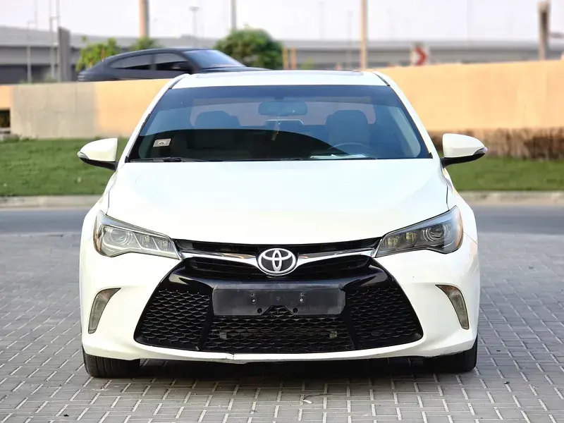 تويوتا كامري 2016