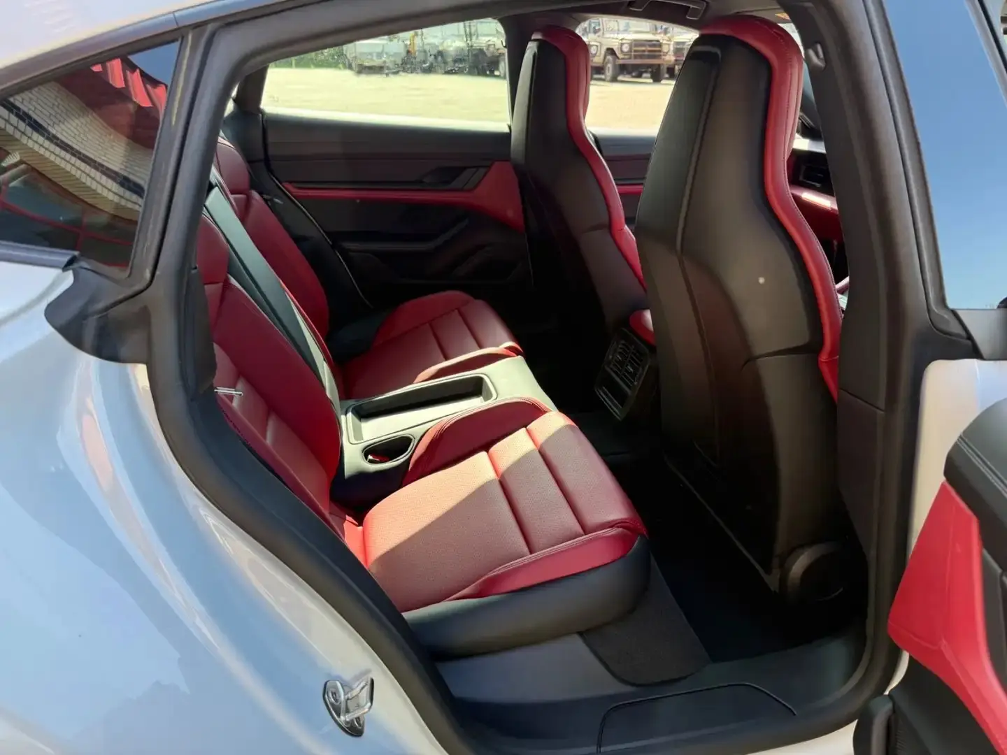 بورش تايكان 2024