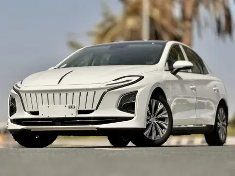 New Hongqi E-QM5 Luxury 2024