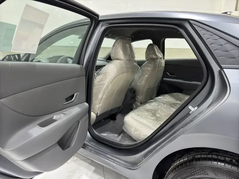 هيونداي إلنترا 2.0 2025 Smart Plus