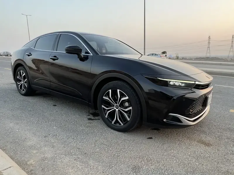 Toyota Crown 2023