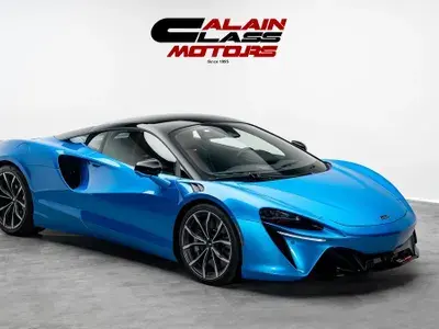 2023 McLaren Artura