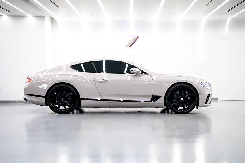 بنتلي كونتيننتال 2020