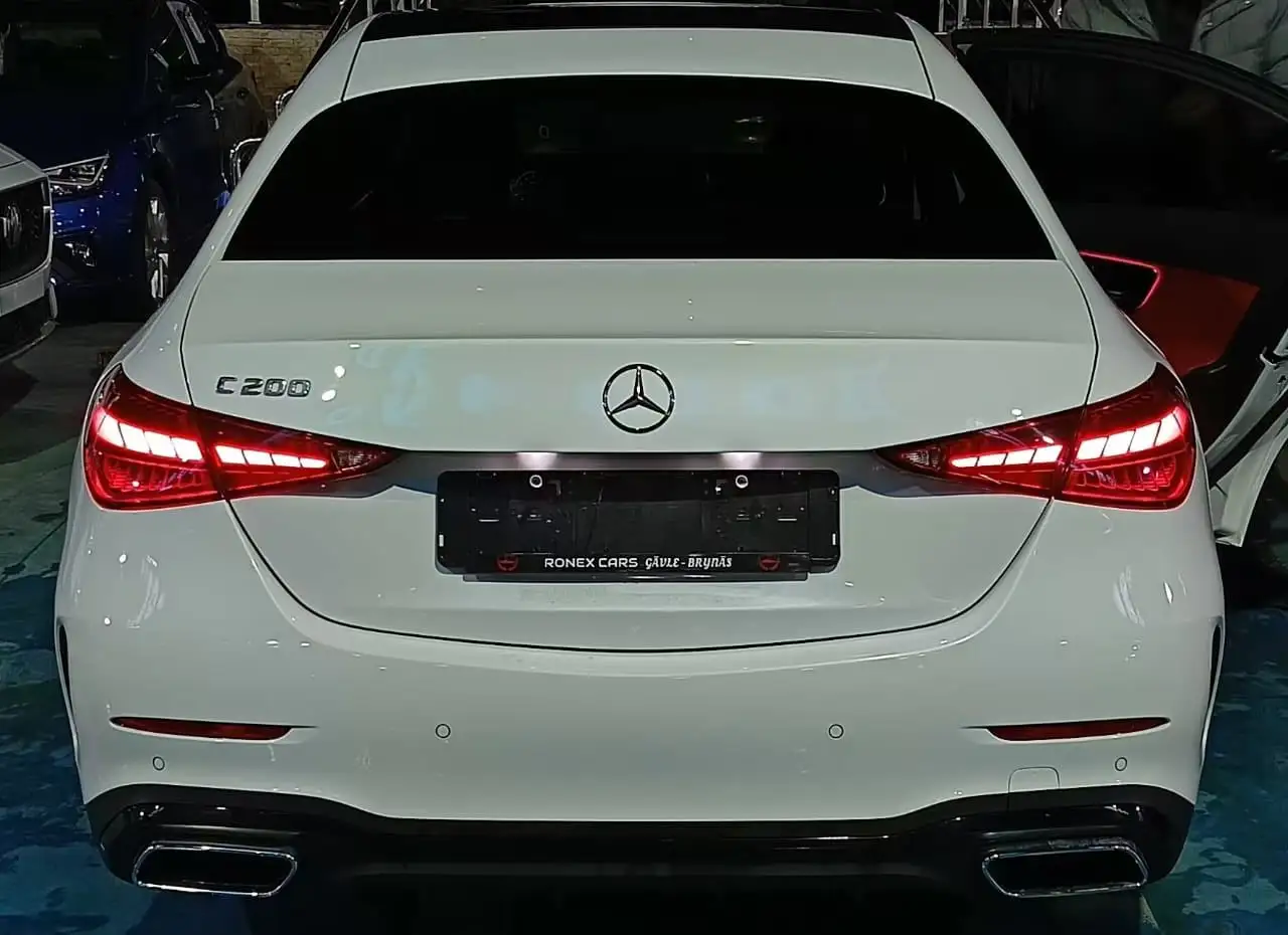 Mercedes Benz C Class 2025