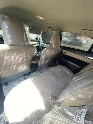 تويوتا كورولا  1.6 Limited 2015