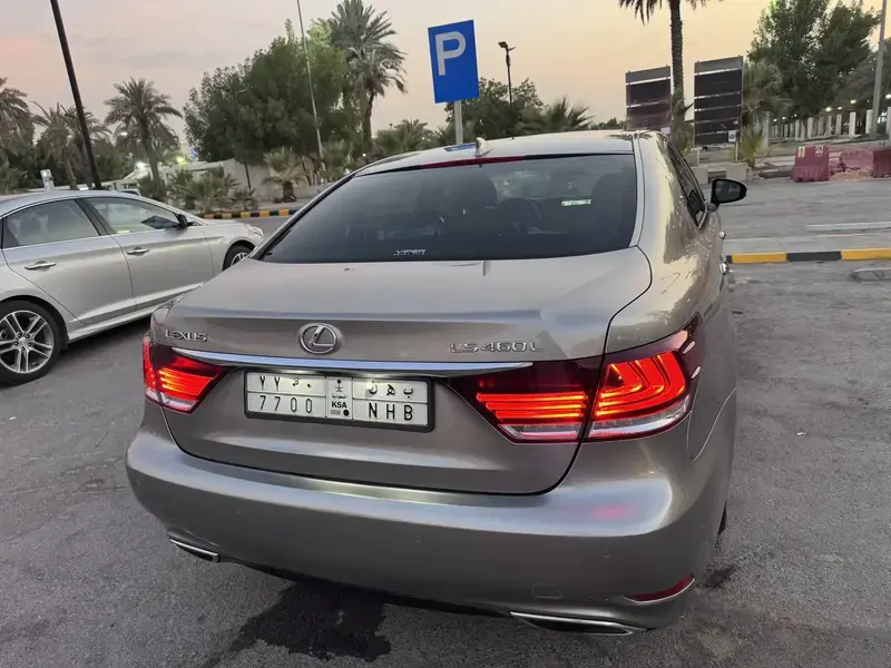 Lexus LS 2026