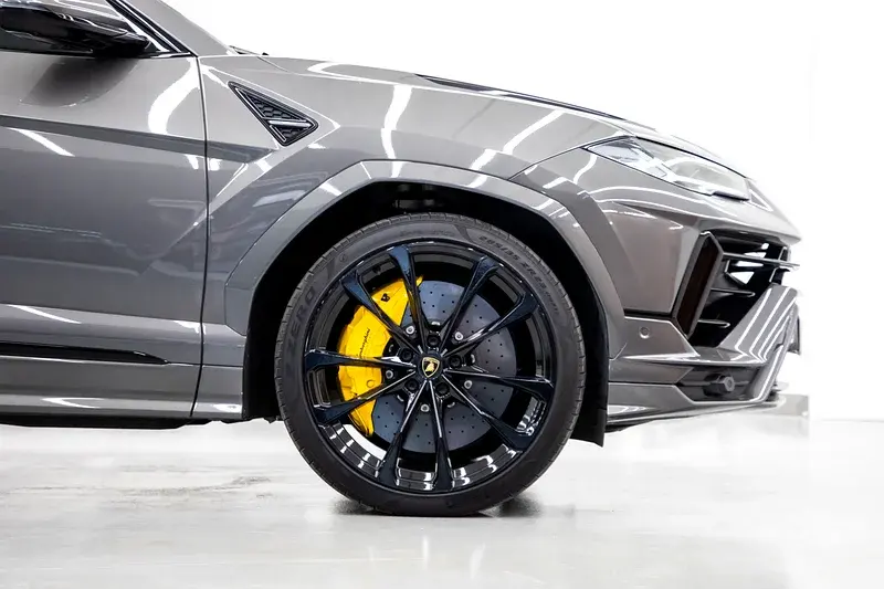 لامبورغيني اوروس 2024