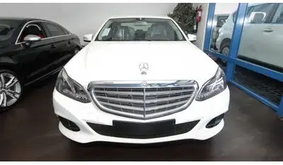 Mercedes-Benz E200 Std warranty yea1,8 L