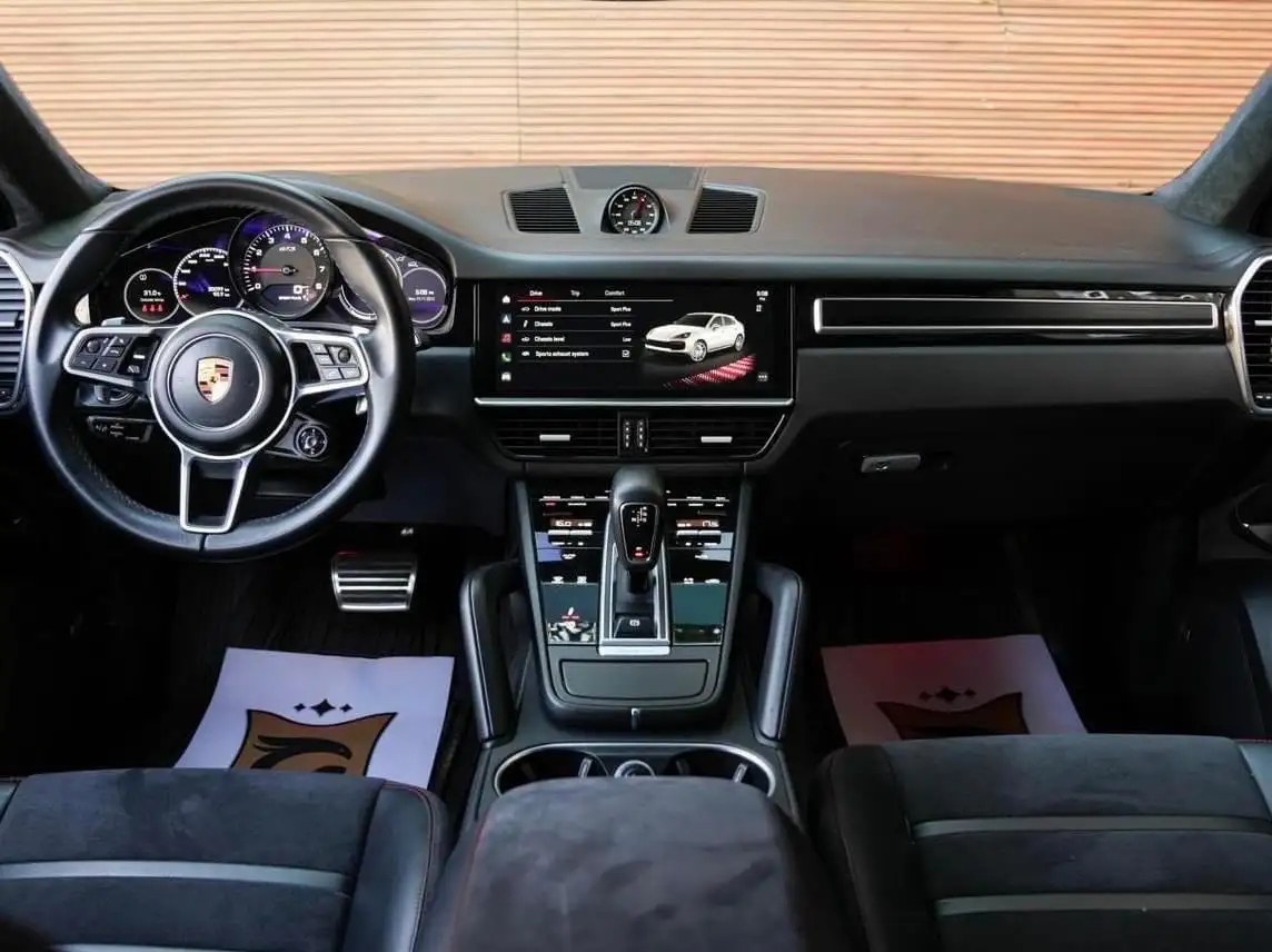 Porsche Cayenne 2022