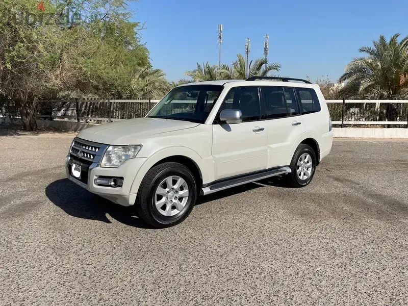 Mitsubishi Pajero 2020