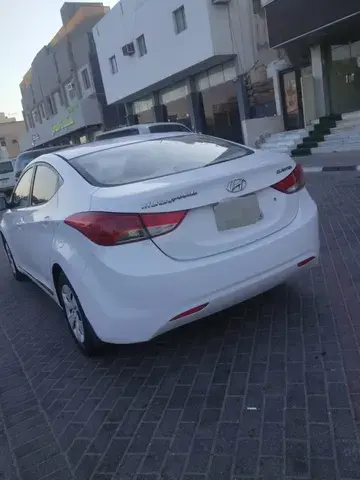 Hyundai Elantra 2013