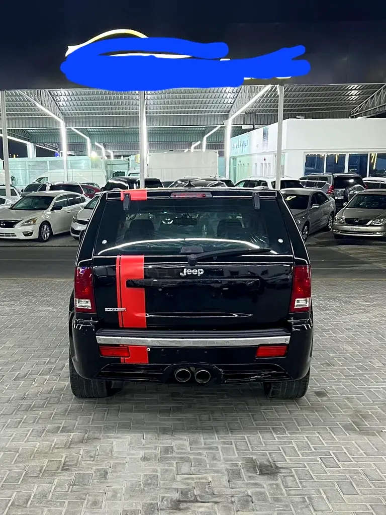 جيب جراند شيروكي 2010