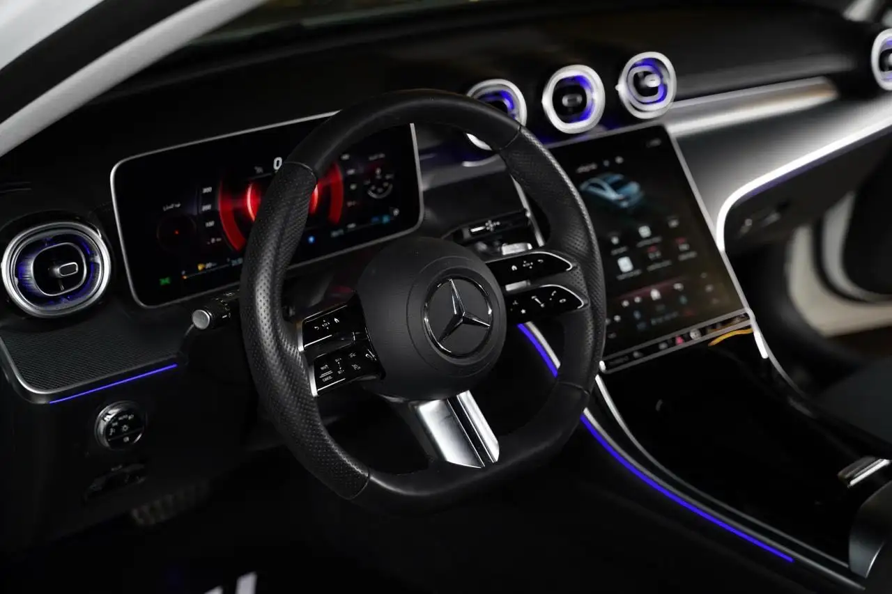 مرسيدس بنز C Class 2024