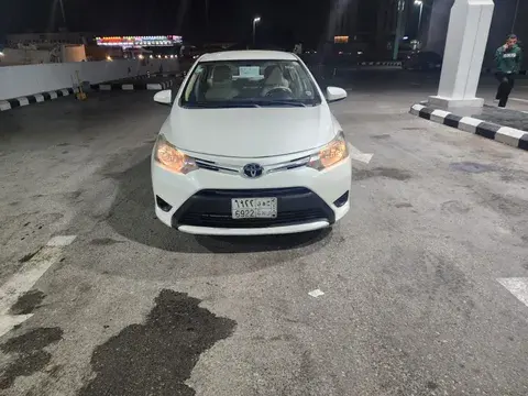 تويوتا يارس 2017