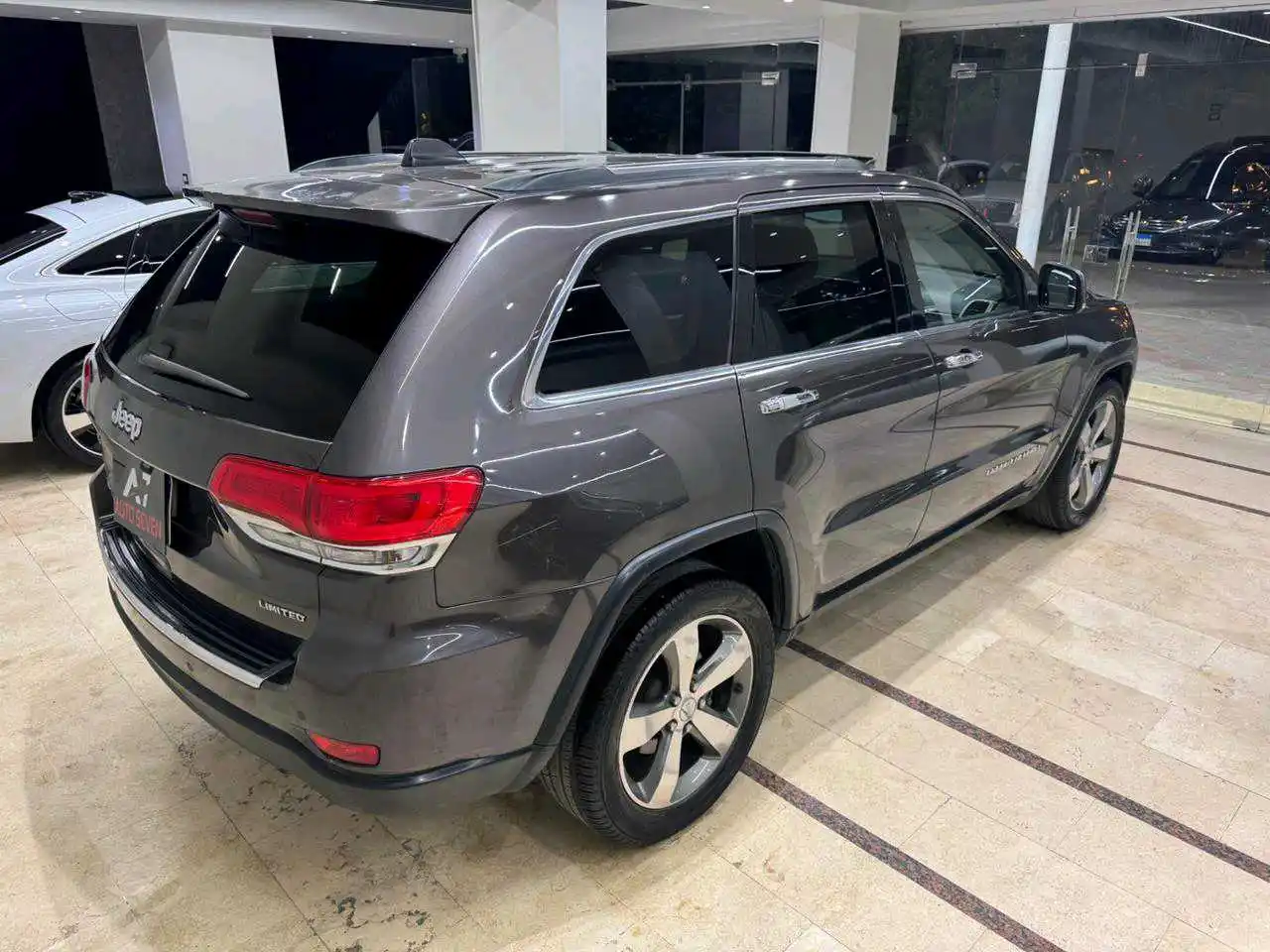 Jeep Grand Cherokee 2016