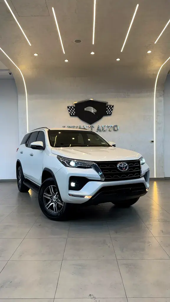 تويوتا فورتونر 2023