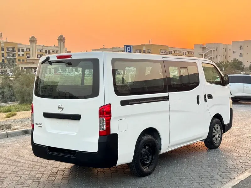 نيسان أورفان 2016