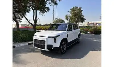 روكس 01 Automatic .Electric and petrol .all wheel drive . 5door  hp 500