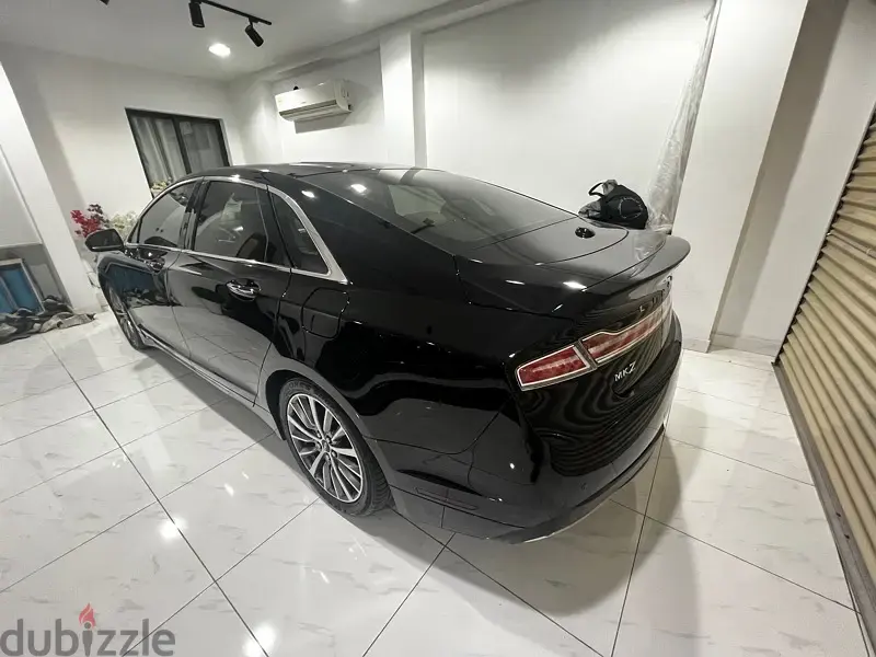 لينكولن MKZ 2017