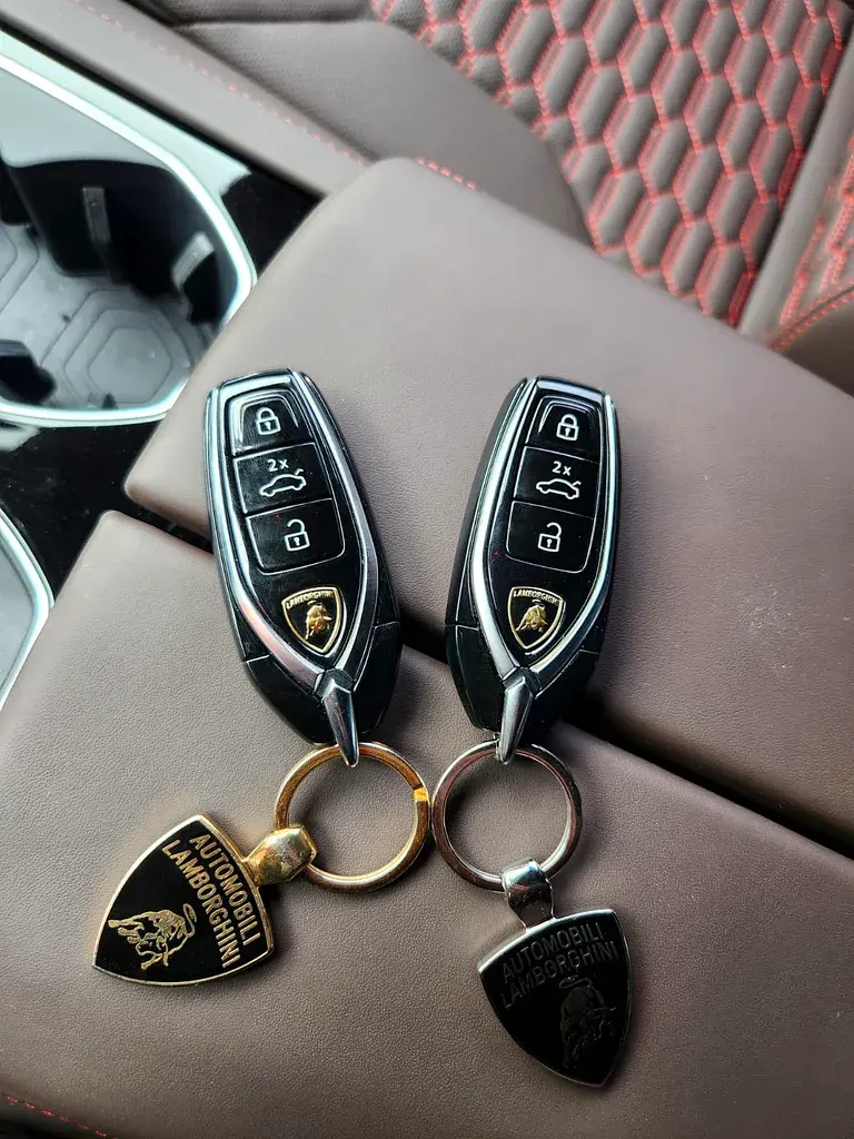 لامبورغيني اوروس 2024