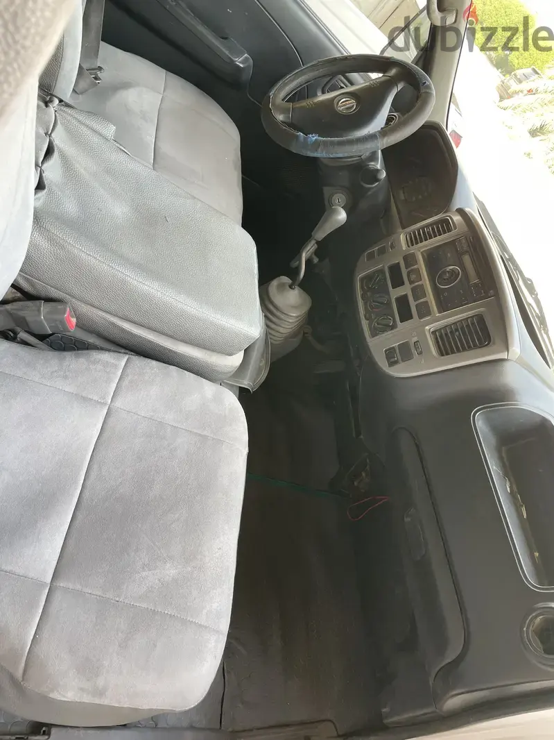 نيسان أورفان 2012