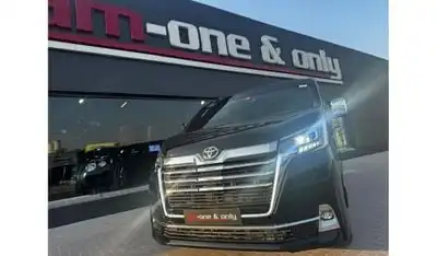 Toyota Granvia Executive 3.5L "Experience luxury, featuring an integrated toilet and sink for ultimate comfort!"