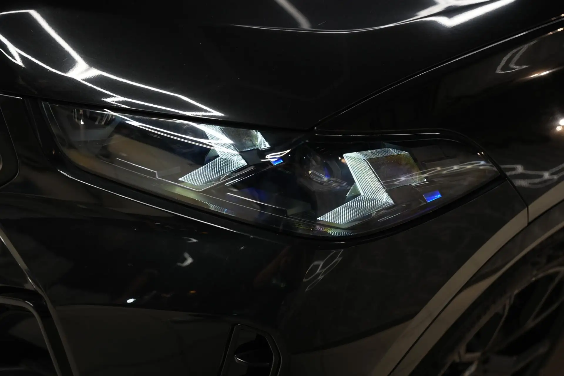 بي أم دبليو X6 2024