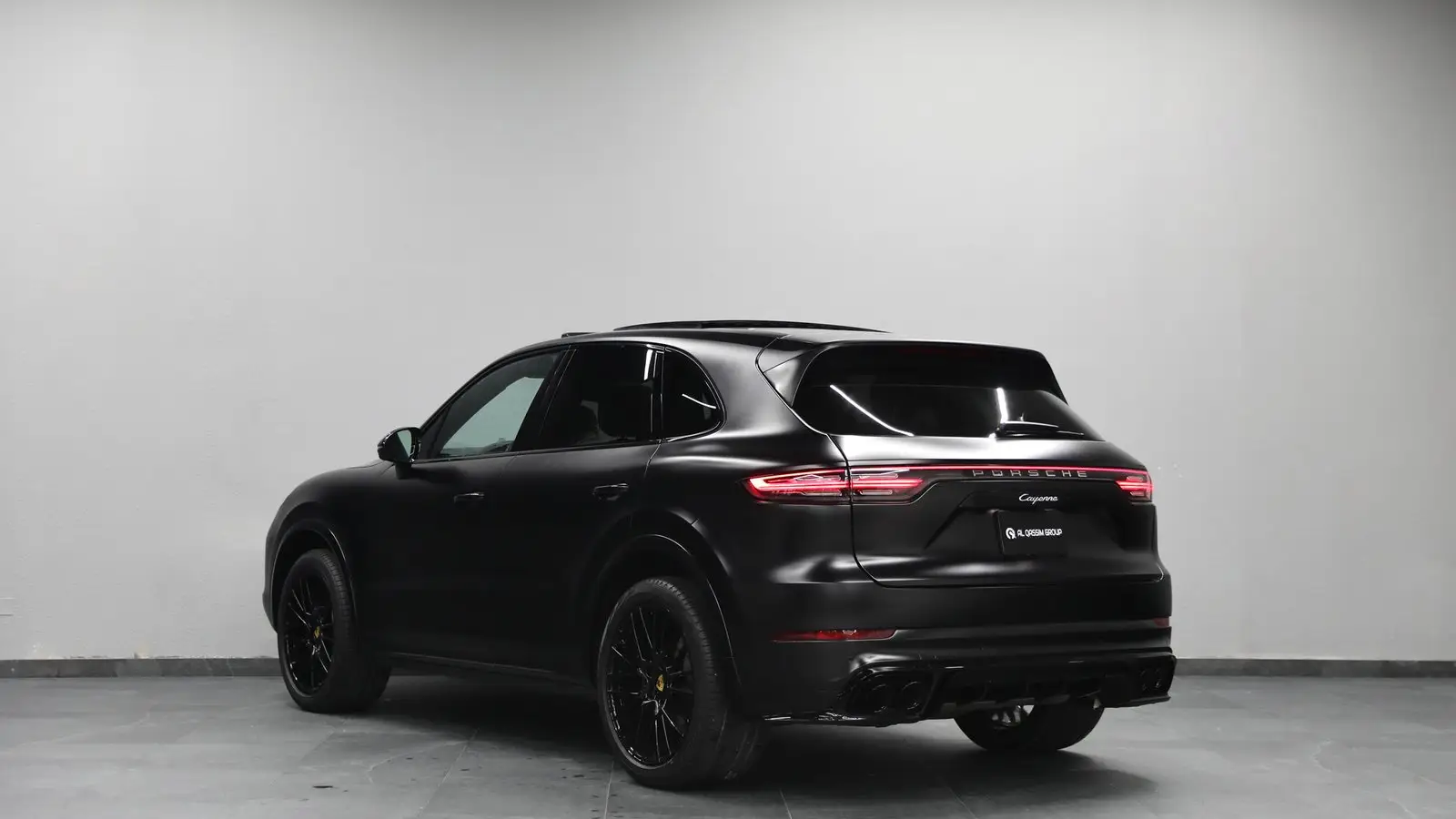 Cayenne | 2,700 AED Monthly | Low Km | Under Warranty Till 2027 | Free Insurance