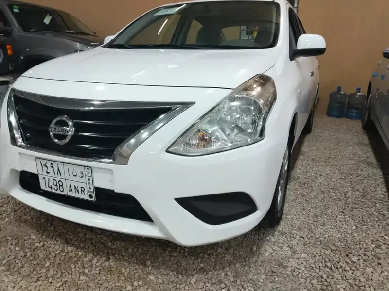 Nissan Sunny 2016